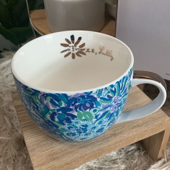 Set Of 2 Lilly Pulitzer Ceramic 12oz Mugs Blue Floral Design With Original Box - Picture 13 of 17
